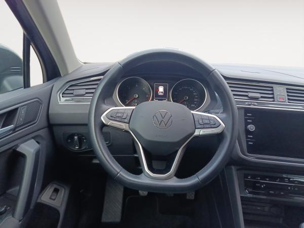 Volkswagen Tiguan Sofort verfügbar*Haustürlieferung*Diebstahlwarnanlage*Navi*Winter-Paket*elektr. Heckklappe