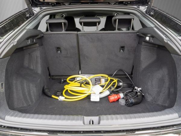 Audi Q4 e-tron 45 Sportback advanced AHK Komfortpaket