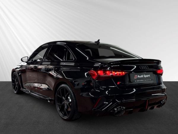 Audi RS3 Limousine qu S tro ACC+Kamera+Matrix+Pano