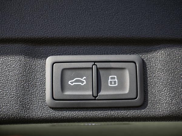 Audi A6 Avant e-hybrid quattro