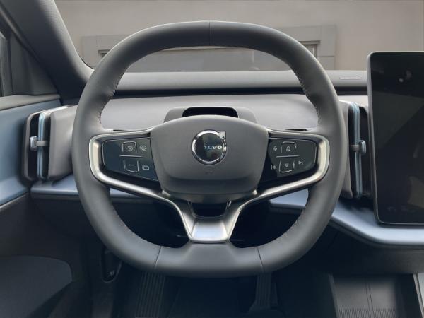 Volvo EX30 CC Twin Motor Performance AWD Cross Country U