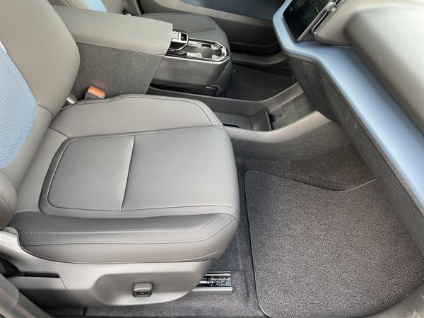 Volvo EX30 CC Twin Motor Performance AWD Cross Country U