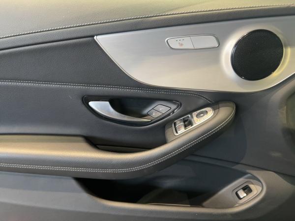 Mercedes-Benz C 220 d AMG Line LED Kamera Panorama Sitzheizung