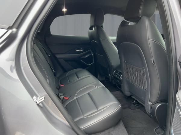 Jaguar E-Pace D165 R-Dynamic SE AWD AHK LED Kamera Leder