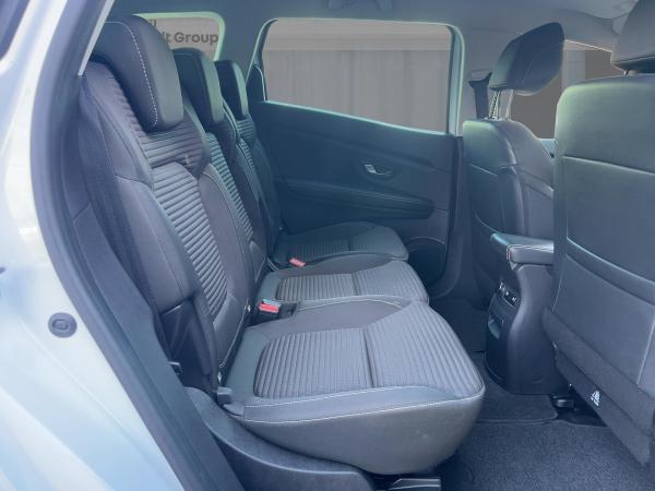 Renault Grand Scenic 1.3 TCE 140 BUSINESS Edition Renault Grand Scenic 1.3 TCE 140 BUSINESS Edition