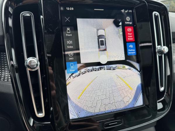 Volvo EX40 Twin Motor Performance AWD ULTRA - BLACK EDITION - Inkl. Anhängerkupplung! - Sofort lieferbar!