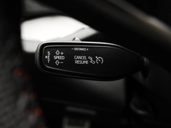 Skoda Kodiaq 2.0 TSI RS 4x4 DSG AHK Pano Navi Winter Matrix