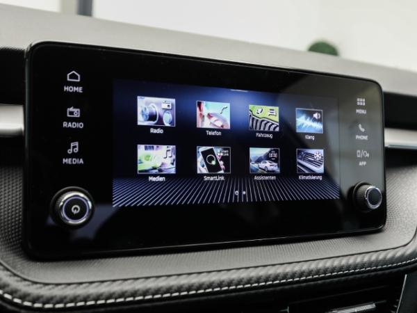 Skoda Fabia 130 1.5 TSI DSG Sonderedition ACC Kamera