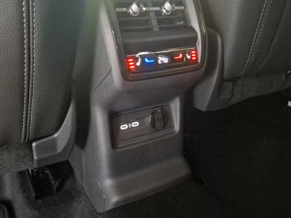 Skoda Kodiaq 2.0 TDI 4x4 Sportline Standhzg AHK HUD Fahrassist+