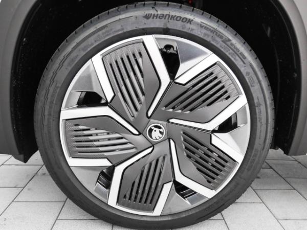 Skoda Kodiaq 2.0 TDI DSG 4x4 Sportline AHK Navi Pano Kamera Winter