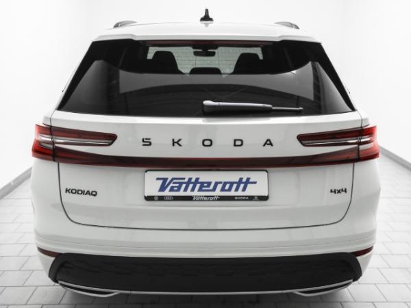 Skoda Kodiaq 2.0 TDI DSG 4x4 Sportline AHK Navi Pano Kamera Winter