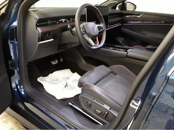 Volkswagen ID.7 GTX 4MOTION 250 kW+21 ZOLL GJR+ALLRAD+MATRIX+HUD+AHK+DCC+360° CAM+HARMAN KARDON