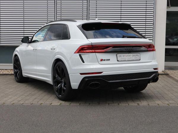 Audi RS Q8 quattro PANO+KERAMIK+AHK+HEADUP+ACC+MATRIX Audi RS Q8 quattro PANO+KERAMIK+AHK+HEADUP+ACC+MATRIX