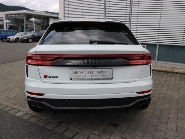 Audi RS Q8 quattro PANO+KERAMIK+AHK+HEADUP+ACC+MATRIX Audi RS Q8 quattro PANO+KERAMIK+AHK+HEADUP+ACC+MATRIX