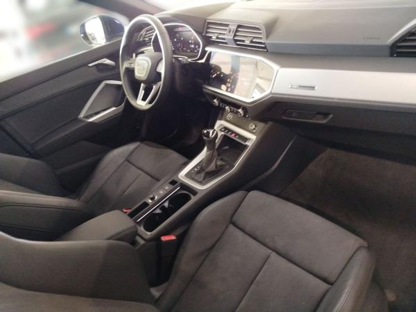 Audi Q3 Sportback 35 TFSI S tronic S line LED Navi DAB VC PDC Sitzheizung