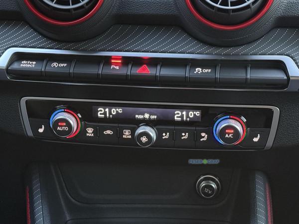 Audi Q2 S line 35 TFSI Navi/SHZ/Kamera/AHK/ACC