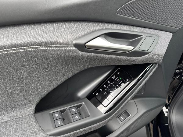 Audi e-tron Q6 SUV S line businessperf. *AHK*