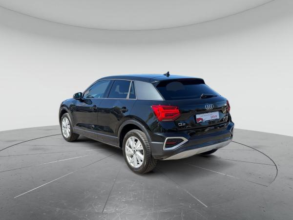 Audi Q2 advanced 30 TFSI MATRIX AHK CarPlay virtual Assistenzp. Anschlussgar.