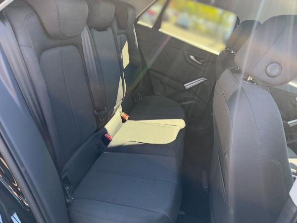 Audi Q2 advanced 30 TFSI MATRIX AHK CarPlay virtual Assistenzp. Anschlussgar.