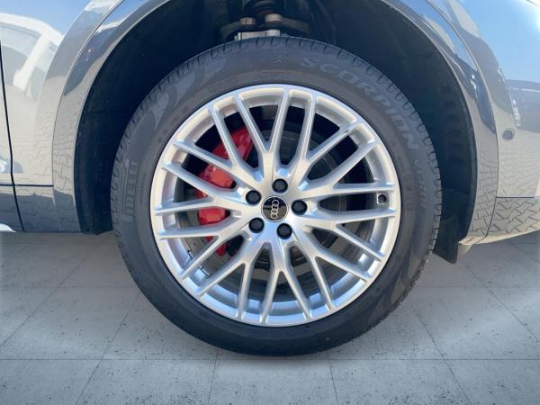 Audi Q5 50 TFSI e S line business qu. S tr. PANO Matr