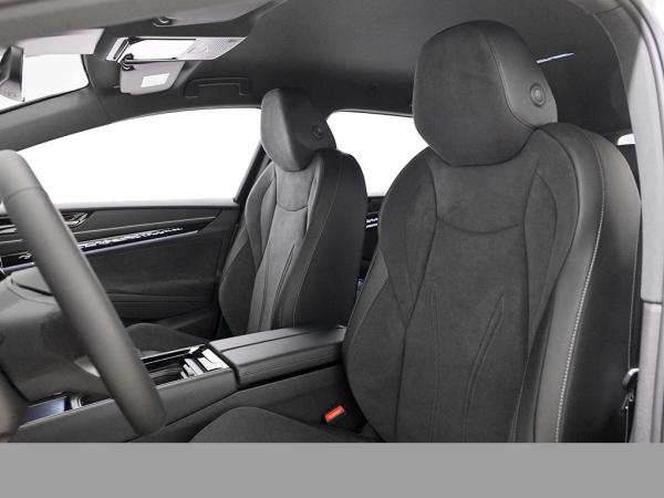 Volkswagen ID.7 Tourer PRO WÄRMEPUMPE MATRIXLED AHK LM20