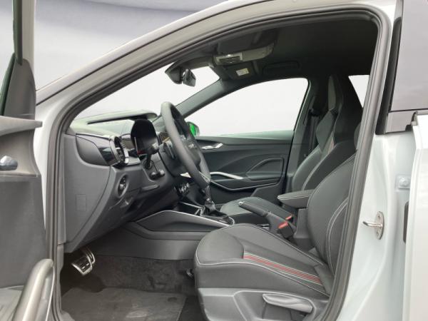 Skoda Fabia 130 Jahre Edition 1,5 TSI 130 kW 7 Gang-DSG !!!SONDEREDITION!!! NAVI  / FAHRASSISTENZ PLUS