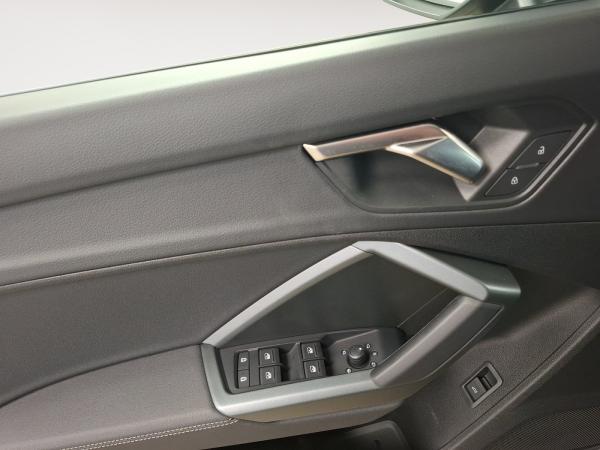 Audi Q3 Sportback 35 TDI S-Line AHK S-Line 18