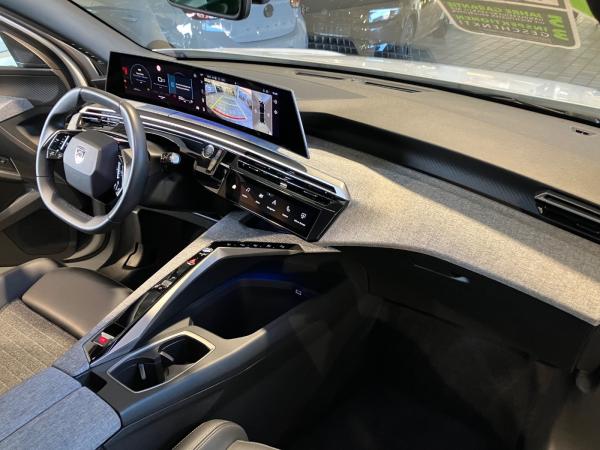 Peugeot 3008 1.2 WirelessCharging,Navi,Sitzheizung
