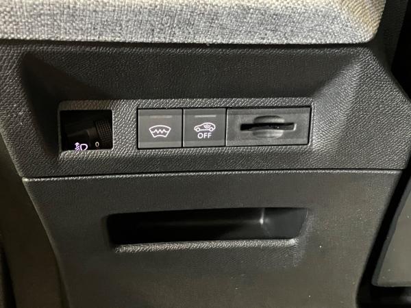 Peugeot 3008 1.2 WirelessCharging,Navi,Sitzheizung