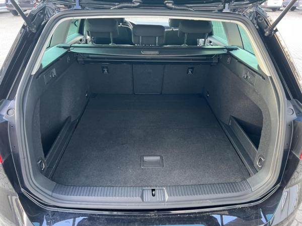 Volkswagen Passat Variant 2.0 TDI ACC+PDC+SHZ+RFK+KLIMA+LED