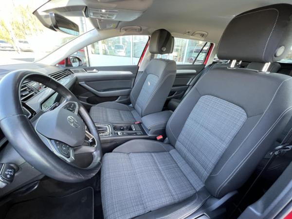 Volkswagen Passat Variant 2.0 TDI ACC+SHZ+PDC+RFK+NAVI+LED