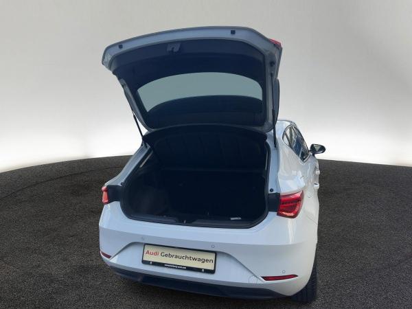 Seat Leon 1.5 eTSI Road Edition DSG Kamera Sitzhzg LED