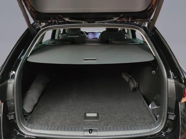 Skoda Octavia Combi Balance 2.0 TDI DSG AHK NAVI LED