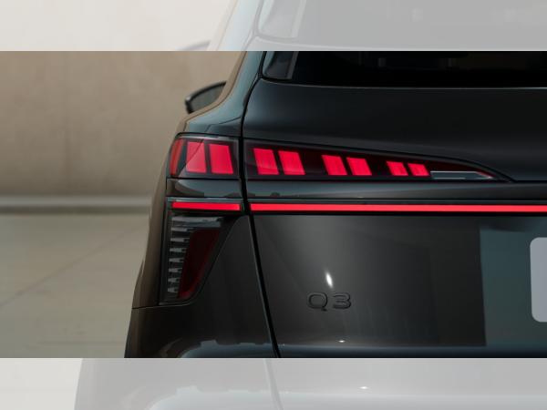 Audi Q3 e-hybrid neues Modell Vorb. AHK Rückfahrkamera