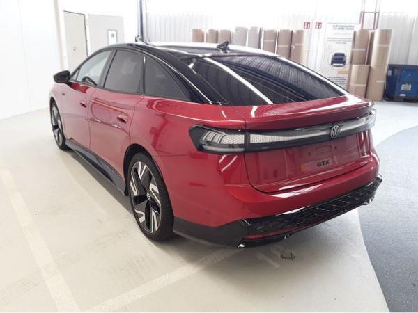 Volkswagen ID.7 GTX 4Mo. - Interieur und Exterieur Plus Paket + PANO / 8-fach Bereift