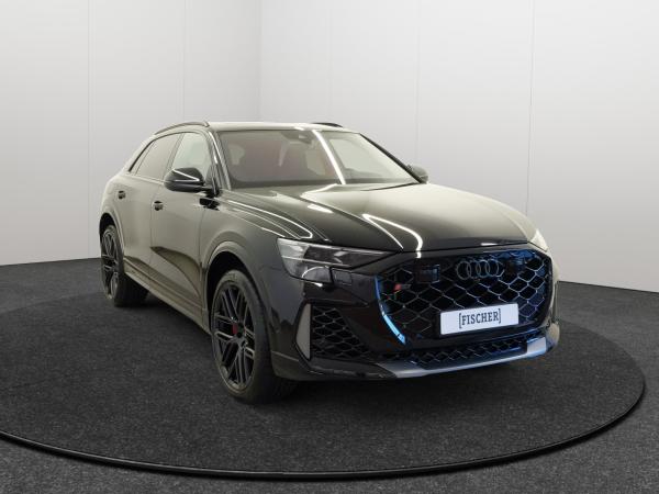 Audi RS Q8 (4MT)