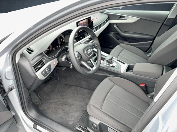 Audi A4 Avant 30 TDI S tr. Stdhzg LED Cam ACC Keyless