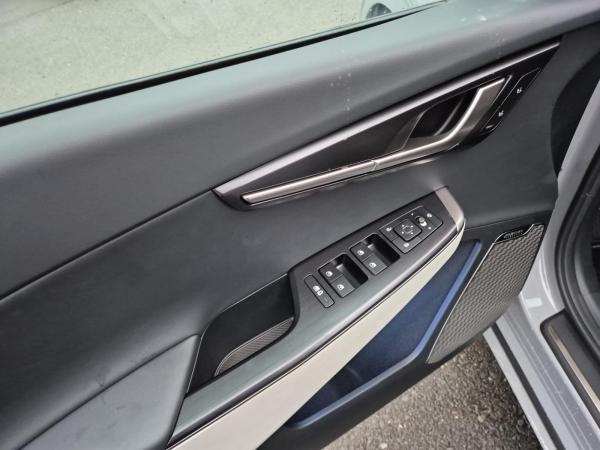 Kia EV6 GT-Line 84 AWD | WP | 20" | DRIVE | SOUND | TECH | Kia EV6 GT-Line 84 AWD | WP | 20" | DRIVE | SOUND | TECH |