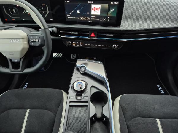 Kia EV6 GT-Line 84 AWD | WP | 20" | DRIVE | SOUND | TECH | Kia EV6 GT-Line 84 AWD | WP | 20" | DRIVE | SOUND | TECH |