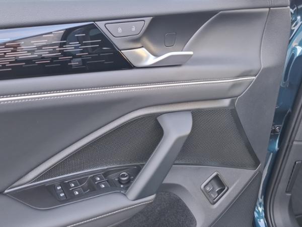 Volkswagen Tayron 1.5 eHybrid Elegance+WR+MATRIX+NAVI