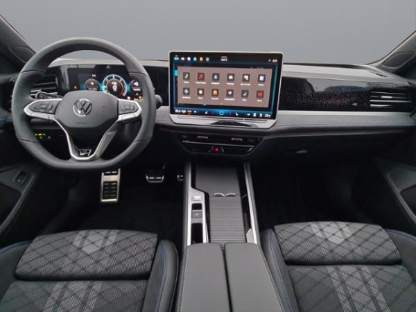 Volkswagen Passat 2.0 TDI DSG R-Line+AHK+WR+BLACKSTYLE+NAVI