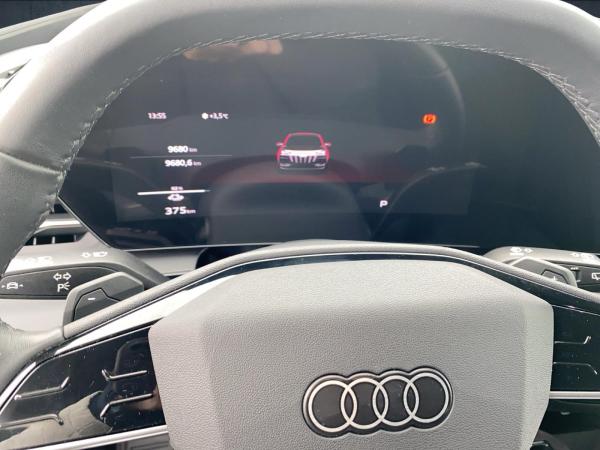 Audi Q6 e-tron Q6 SUV e-tron performance Matrix HUD 21 AHK 360