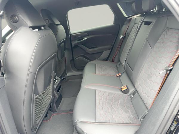 Audi A6 Avant S line business e-tron qu. 21 AHK Matri