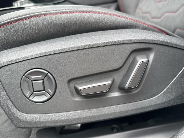 Audi A6 Avant S line business e-tron qu. 21 AHK Matri