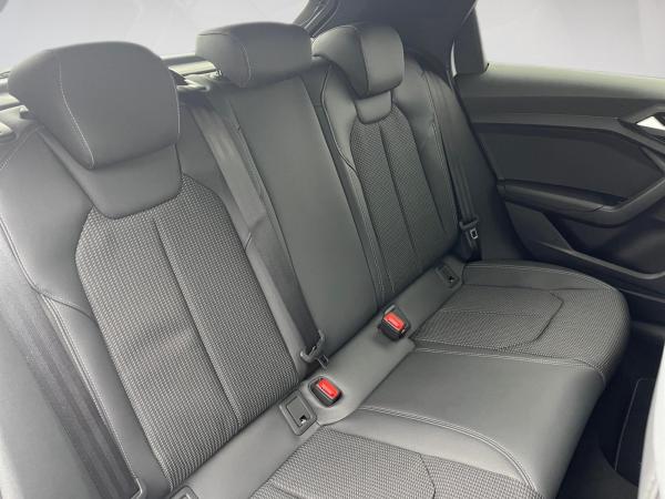 Audi A1 Sportback S line 40 TFSI S tronic KLIMA.PDC.KAMERA.GRA.SOUND.NAVI.18ALU