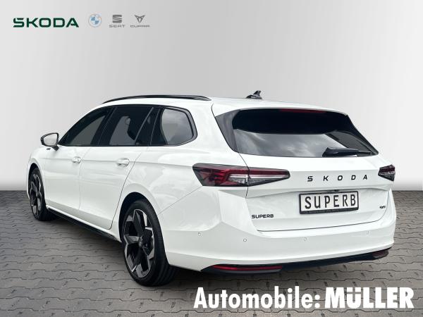 Skoda Superb Combi Sportline 2,0 TDI 142 kW 4x4 7-GangDSG*CANTON*AHK*Standheizung