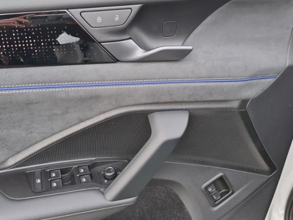 Volkswagen Tiguan Tiguan1.5 eHybrid DSG R-Line+WR+MATRIX+NAV