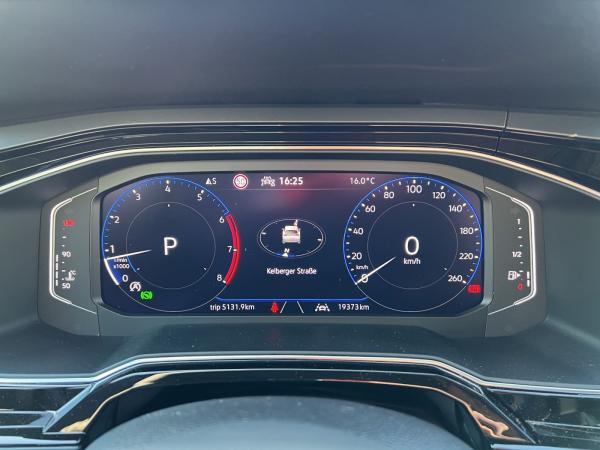 Volkswagen Taigo R-Line 1.5 TSI DSG AHK RFK NAVI MATRIX