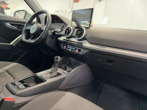 Audi Q2 advanced 35 TFSI Kamera LED virtual