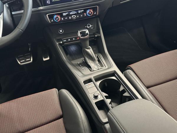 Audi Q3 Sportback 45 TFSI *S-line*LED*Business*AHK*